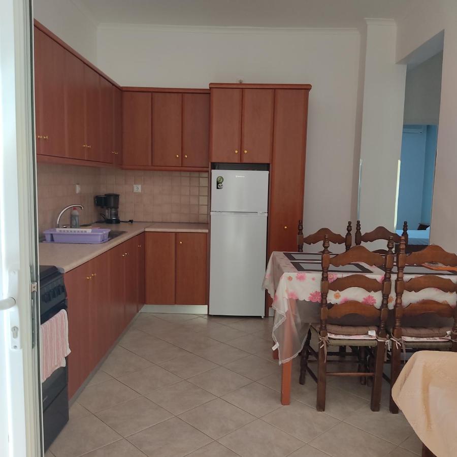 Nikolaou Thomas House Apartment Parga Exterior photo