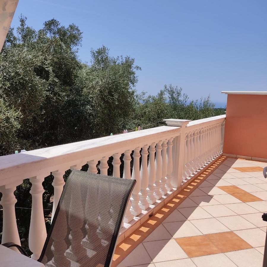 Nikolaou Thomas House Apartment Parga Exterior photo