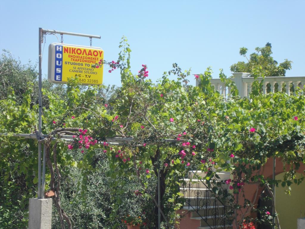 Nikolaou Thomas House Apartment Parga Exterior photo