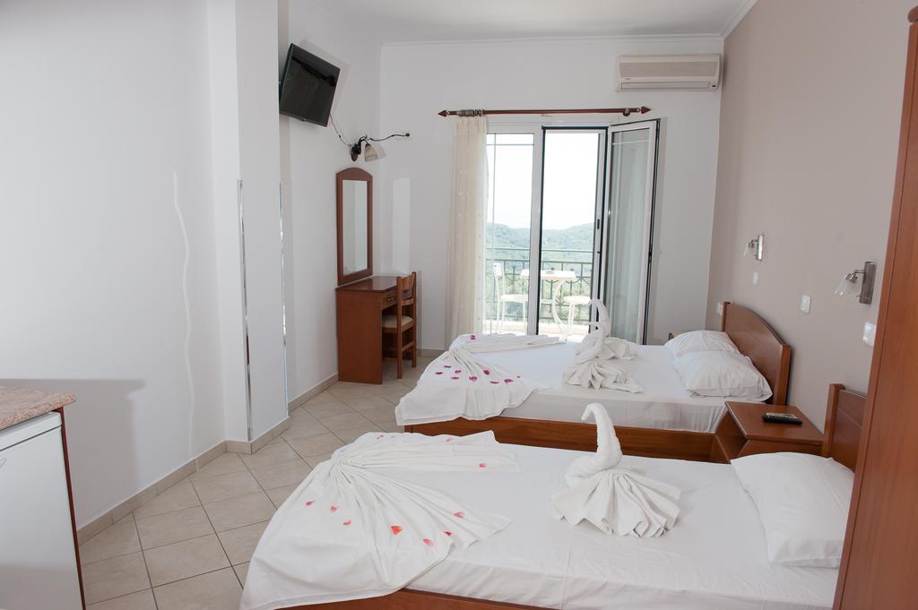 Nikolaou Thomas House Apartment Parga Exterior photo