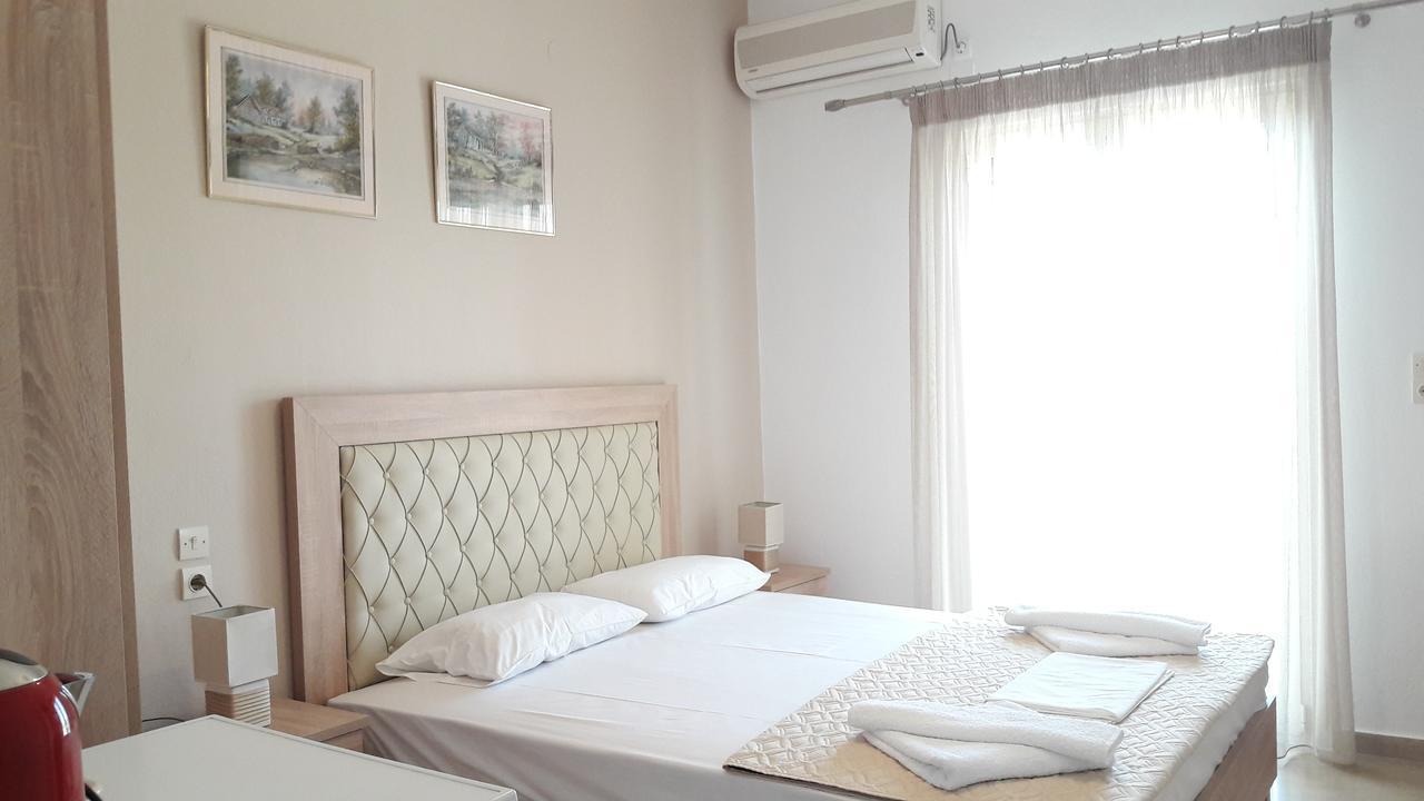 Nikolaou Thomas House Apartment Parga Exterior photo