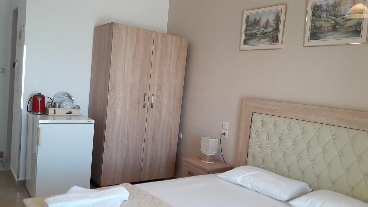Nikolaou Thomas House Apartment Parga Exterior photo