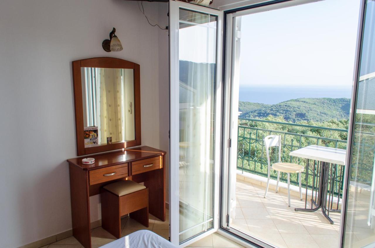 Nikolaou Thomas House Apartment Parga Exterior photo
