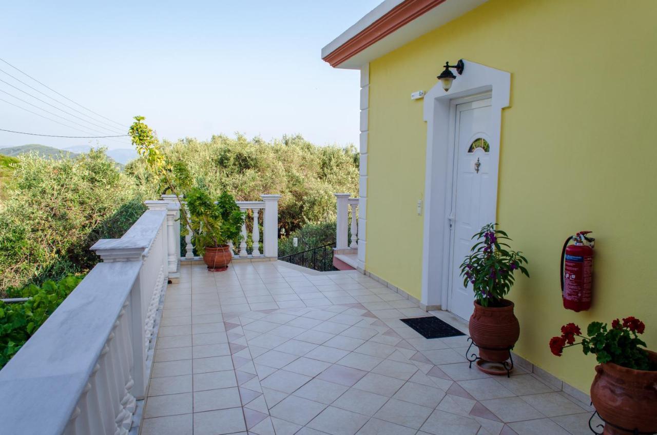 Nikolaou Thomas House Apartment Parga Exterior photo
