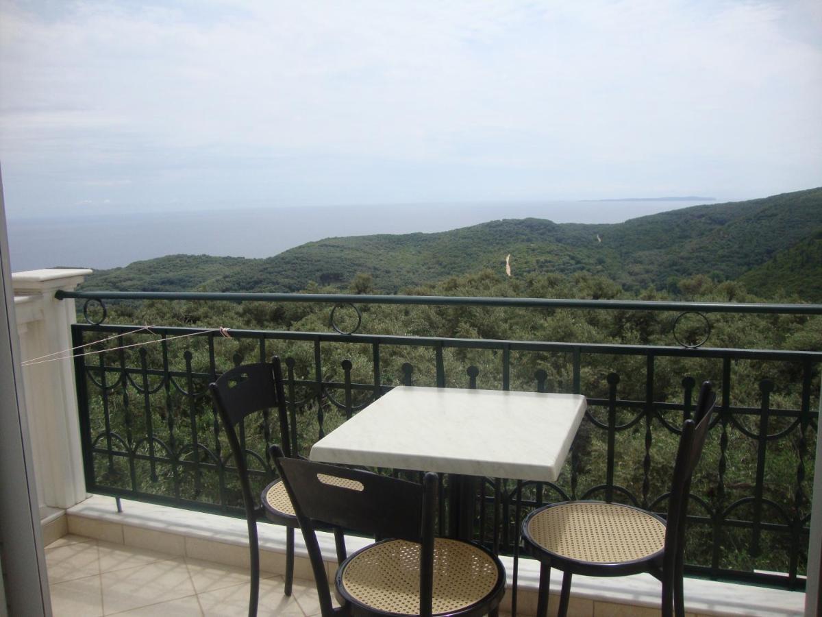 Nikolaou Thomas House Apartment Parga Exterior photo
