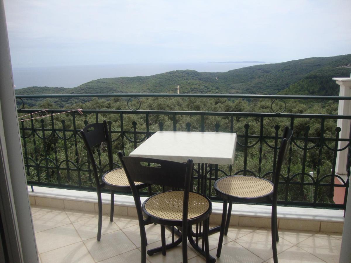 Nikolaou Thomas House Apartment Parga Exterior photo